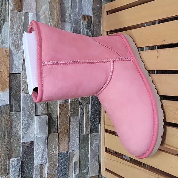 🎁 UGG Women's Classic Short II Boot - Picture 6 of 9